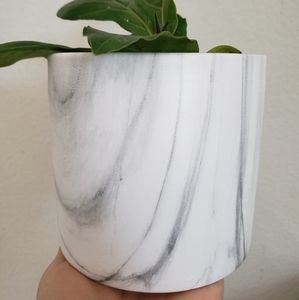 Marble pattern planter/pot